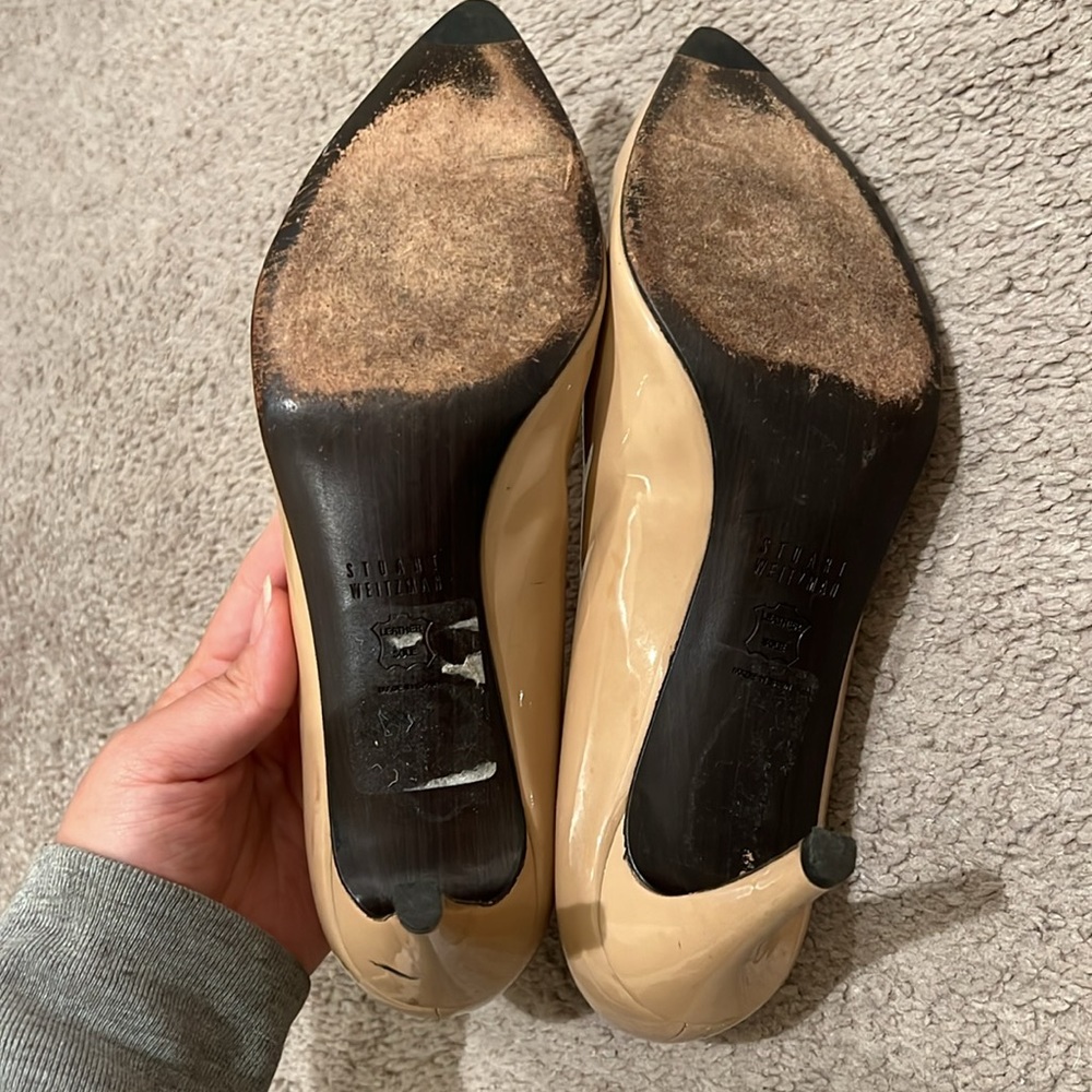 Stuart Weitzman beige patent leather heels US8 - Picture 5 of 6
